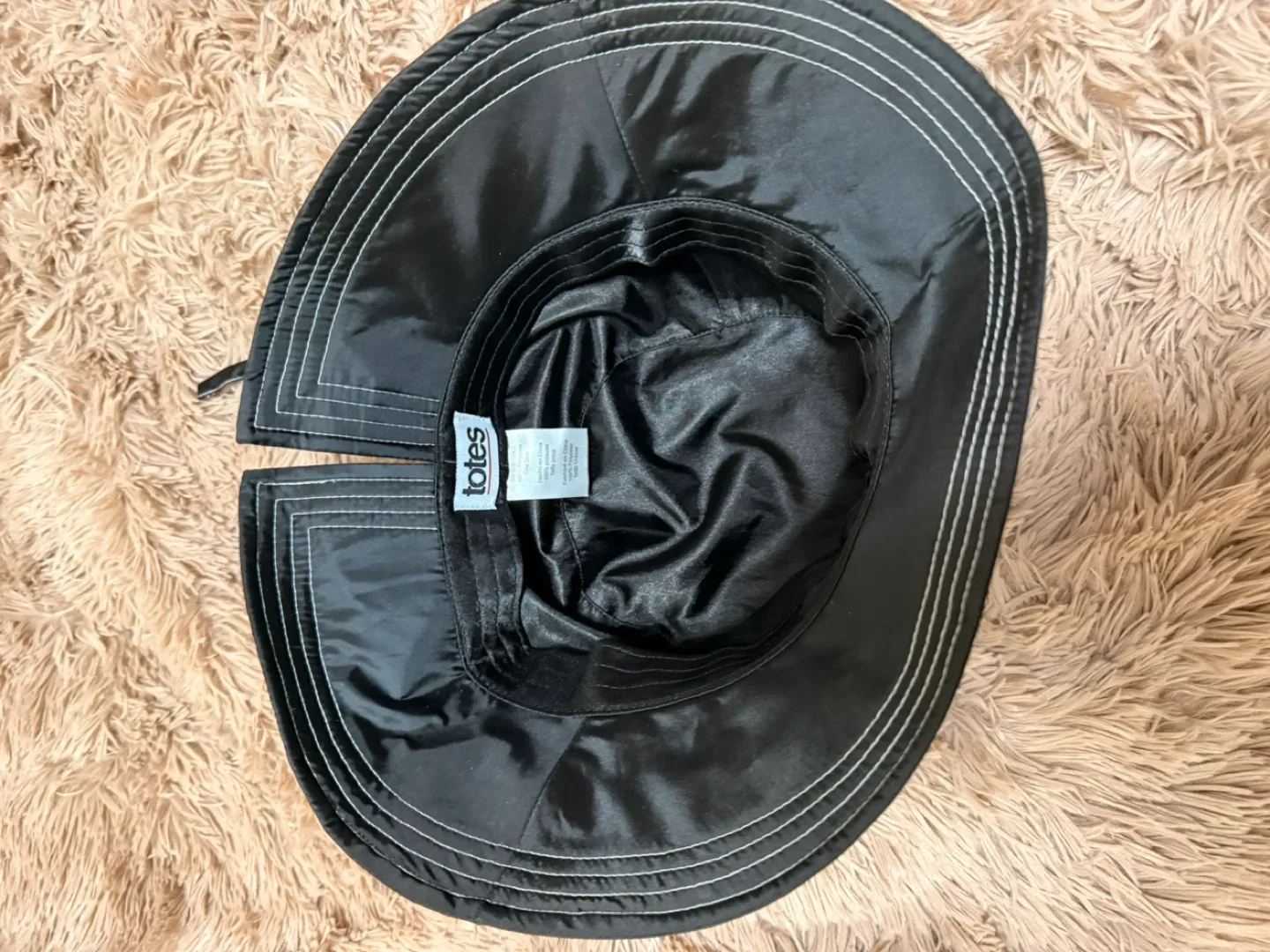 Totes Black Rain Bucket Hat image indicator(4)