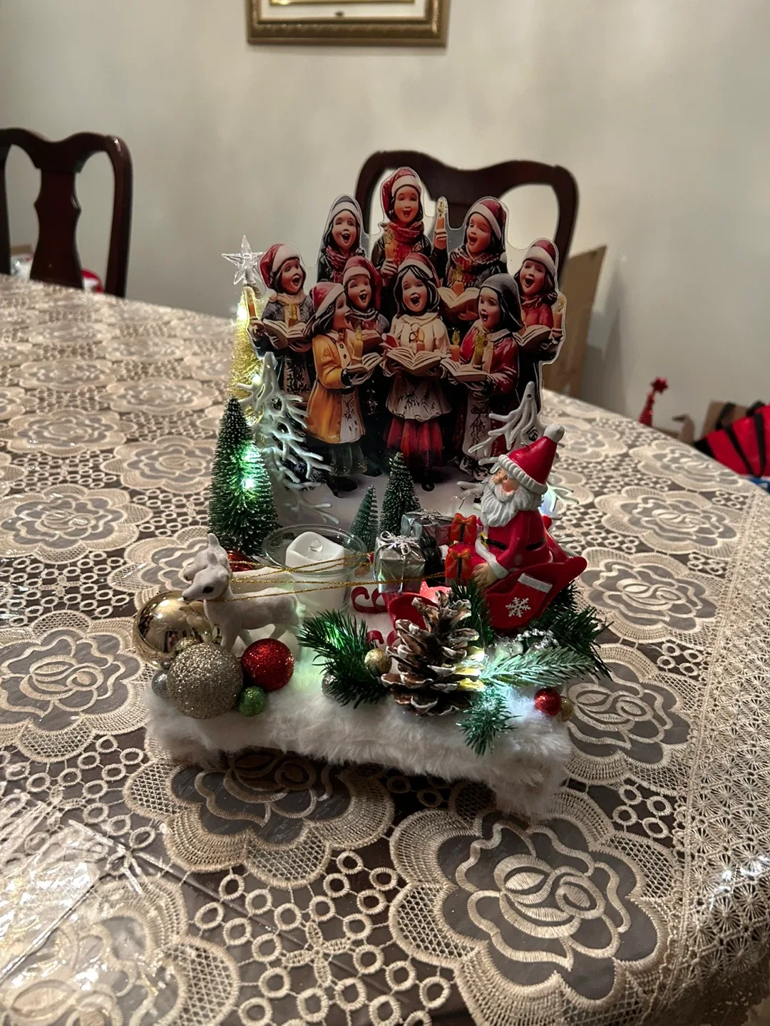 Christmas Carolers Decoration/gift idea image indicator(2)