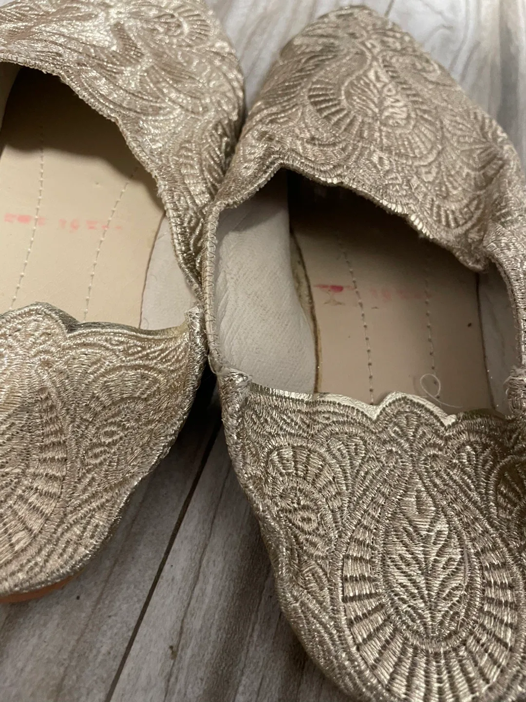 Women's embroidered babouche - Handmade Moroccan slipper image indicator(3)