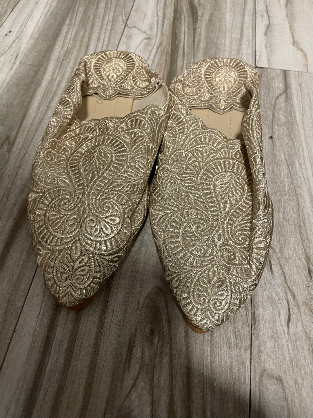 Women's embroidered babouche - Handmade Moroccan slipper