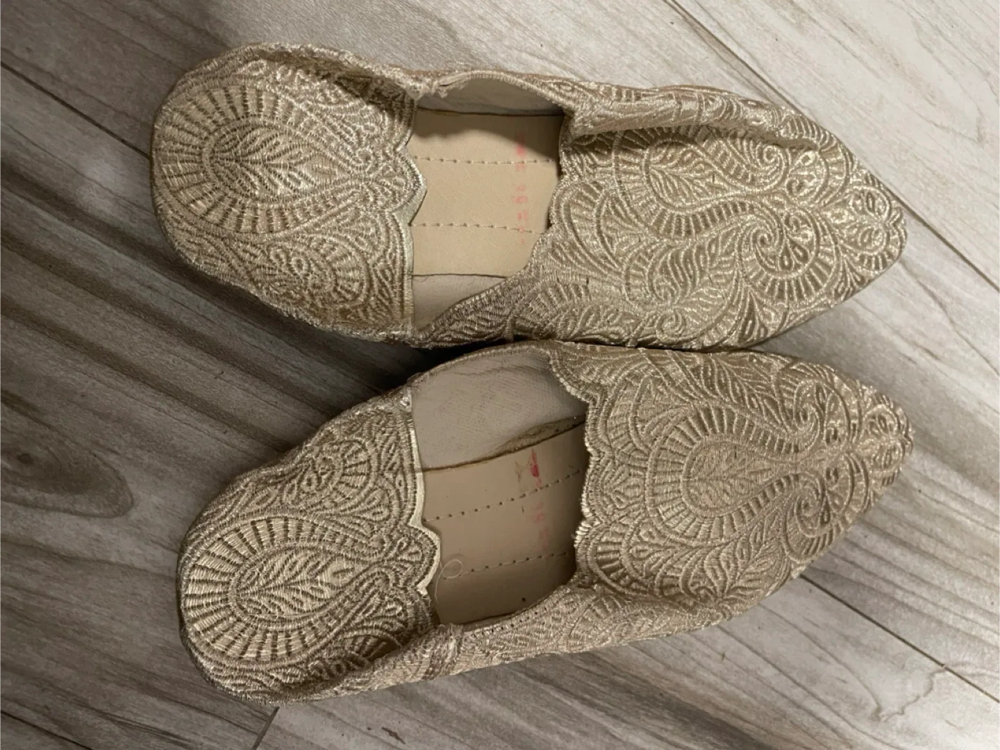 Women's embroidered babouche - Handmade Moroccan slipper image indicator(2)