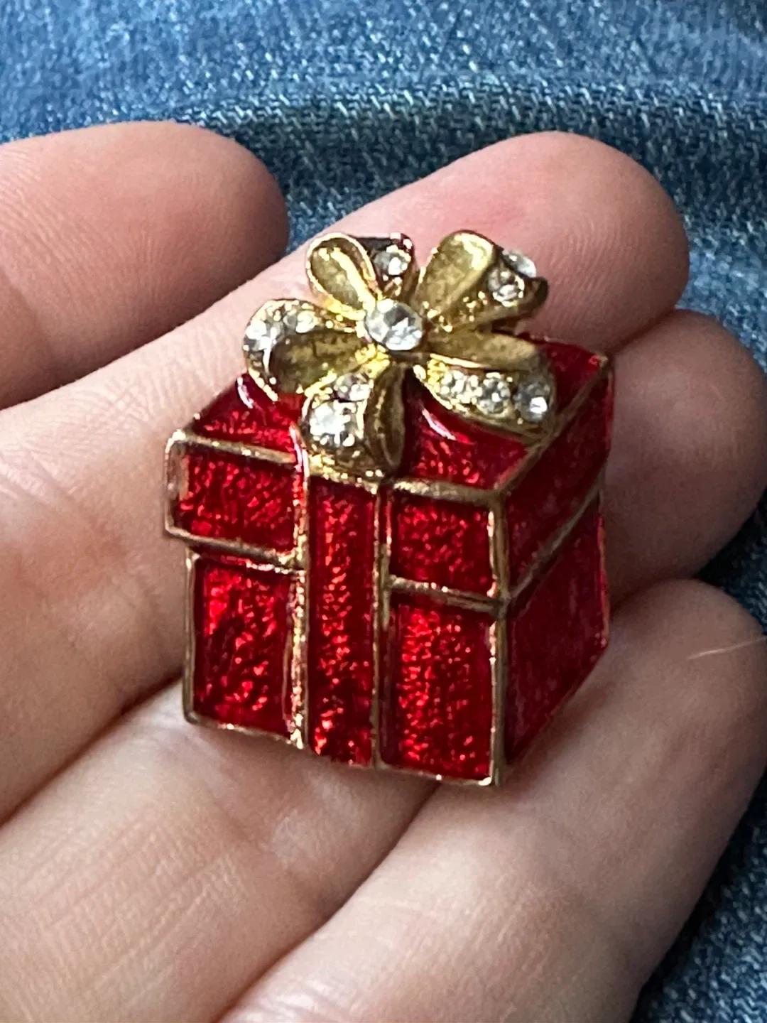 Red Gift Box Brooch with Rhinestones