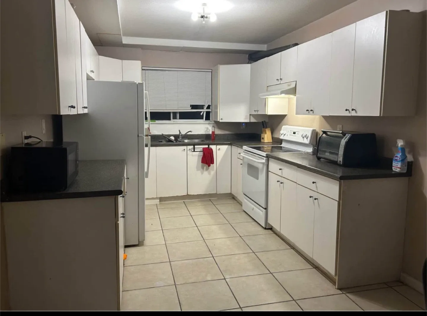 Master Bedroom for rent