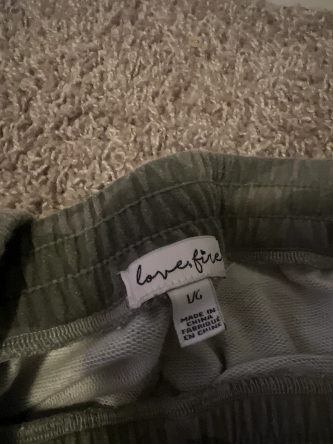 Camo Joggers - Size L (11-13) - photo 2
