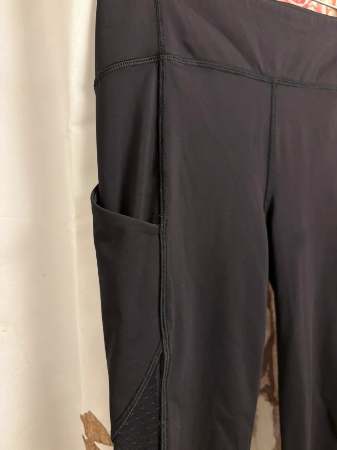 Lululemon Black Leggings - Size 6 image indicator(6)