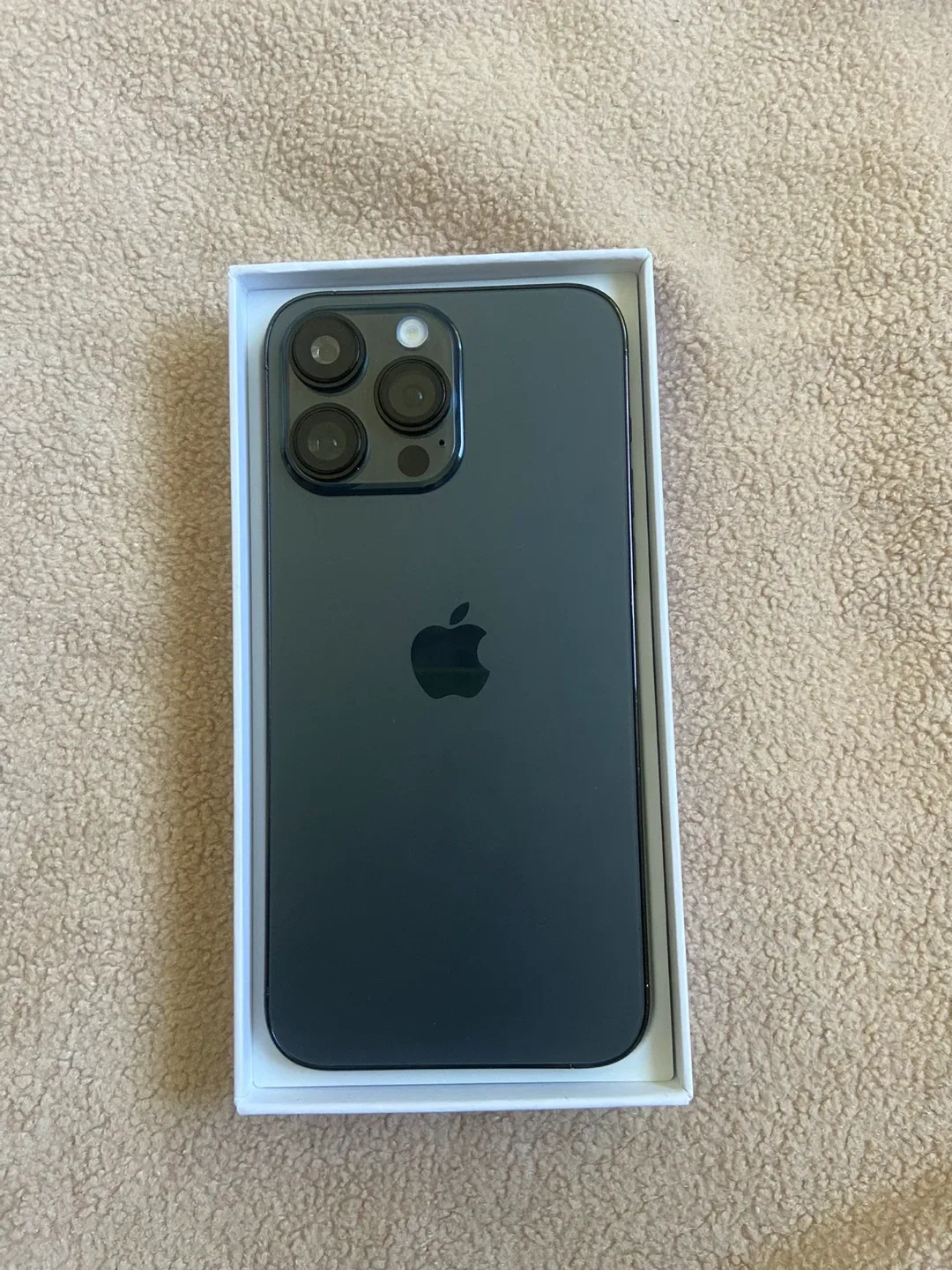 FAKE! New Apple iPhone 14 Pro Max