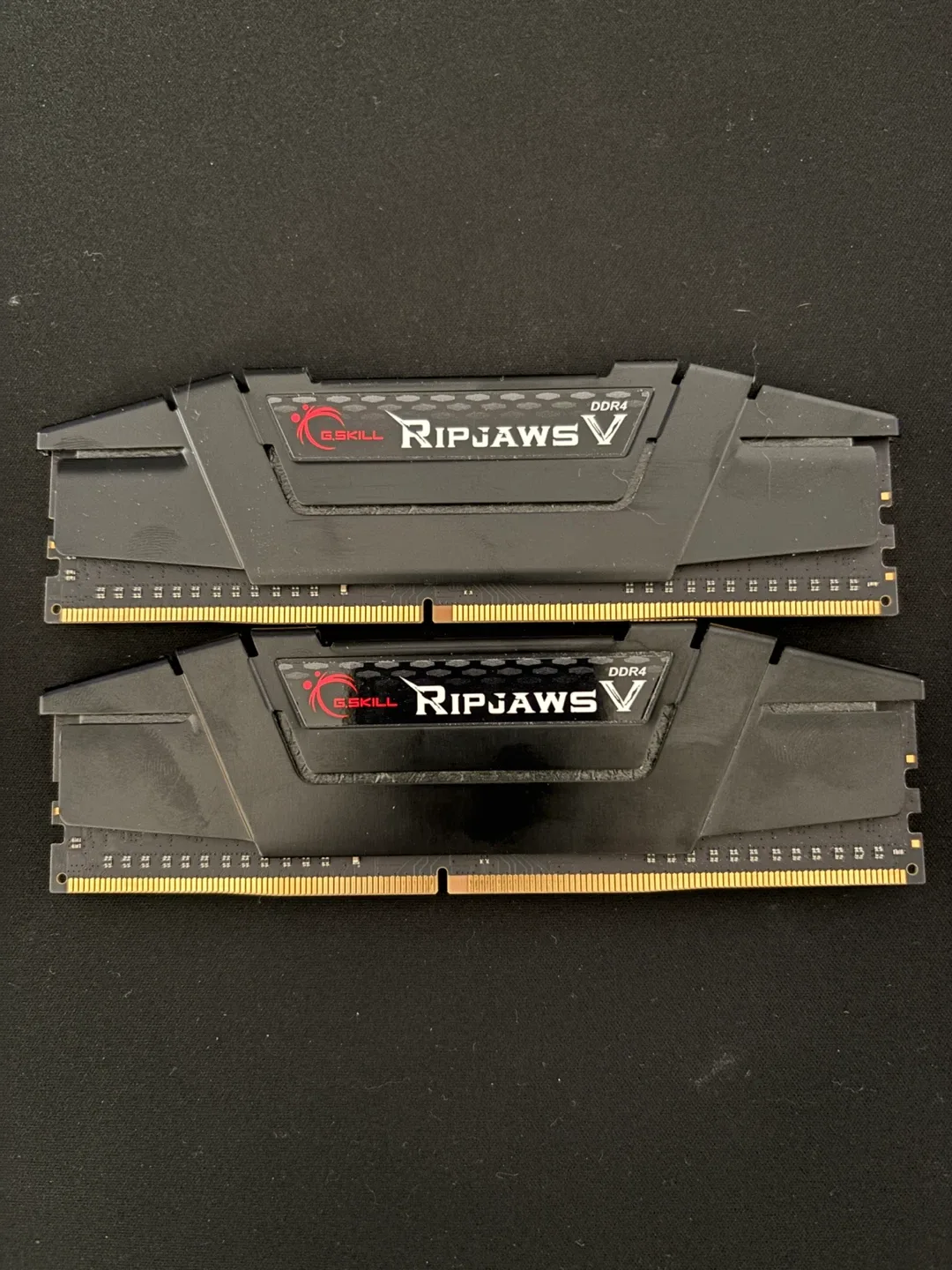 G.Skill Ripjaws V 16GB (2x8GB) DDR4 RAM - Black image indicator(2)