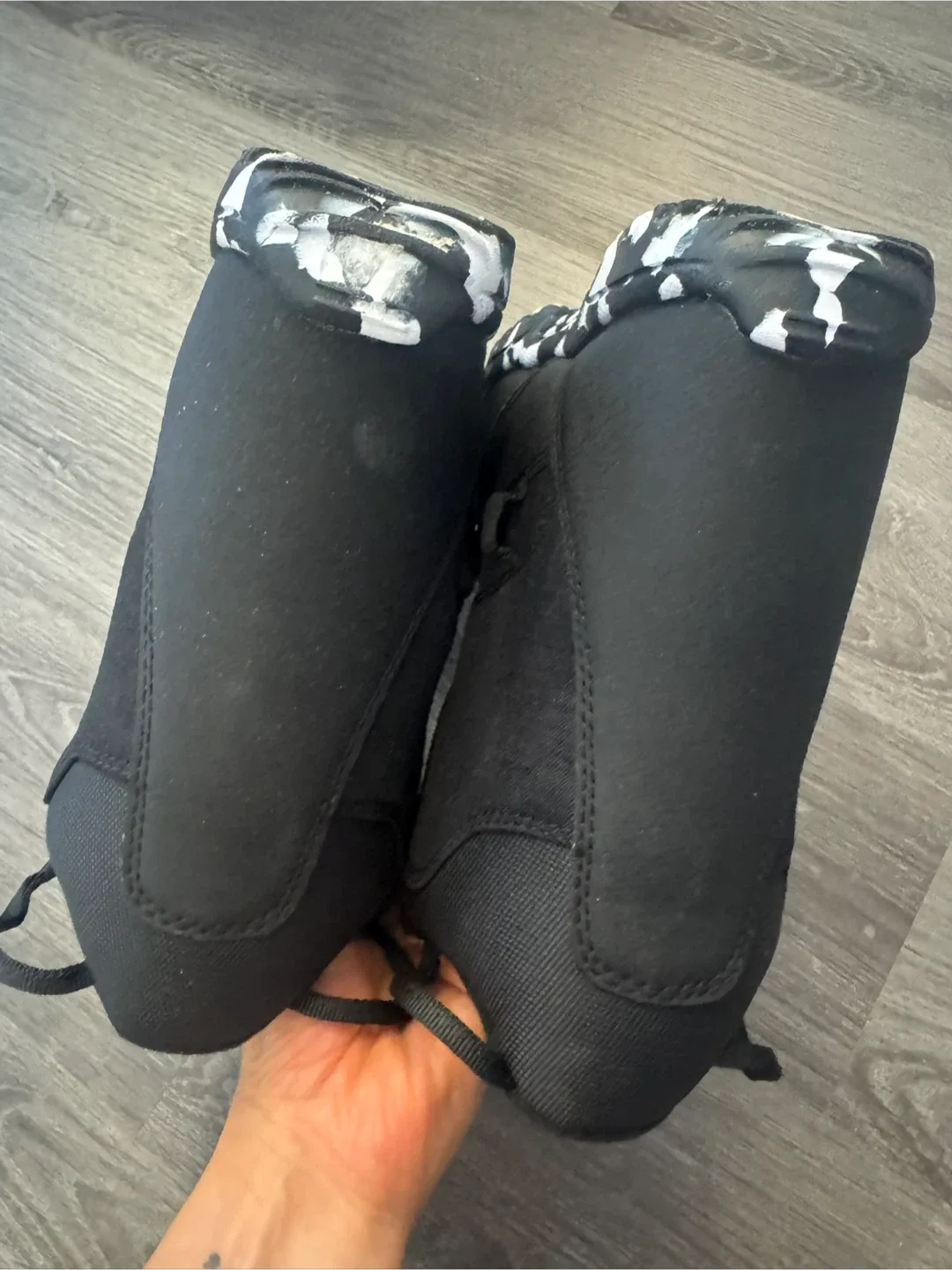 Burton Snowboard + Grom Boa boots + Grom Bindings image indicator(10)