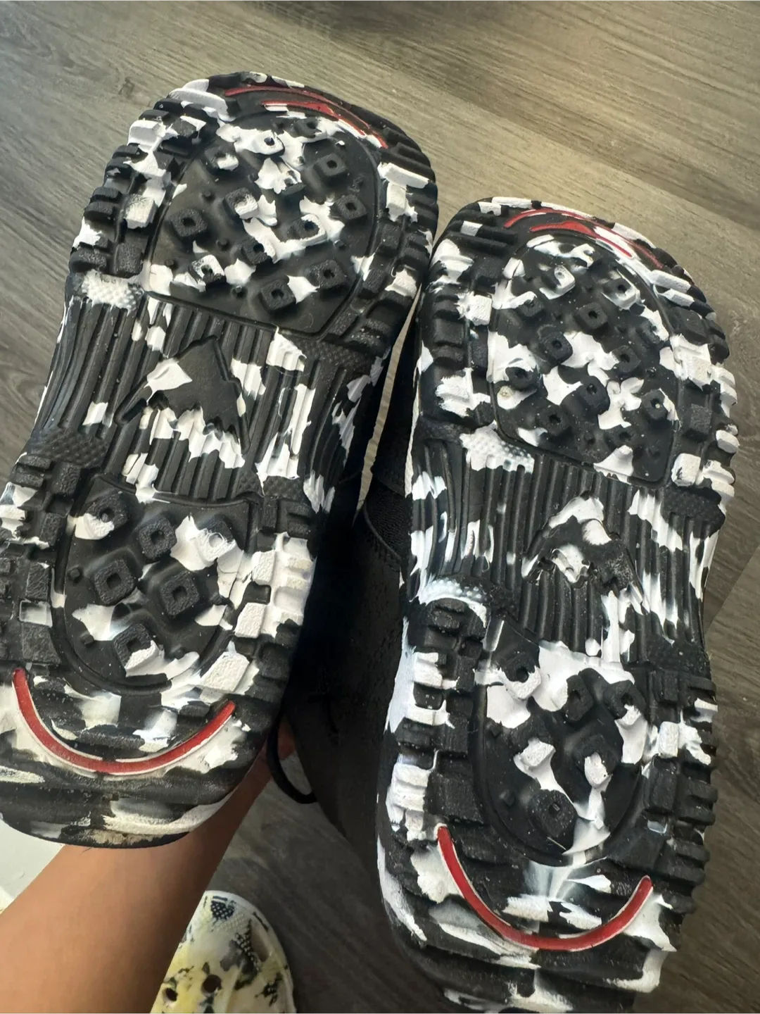 Burton Snowboard + Grom Boa boots + Grom Bindings image indicator(9)