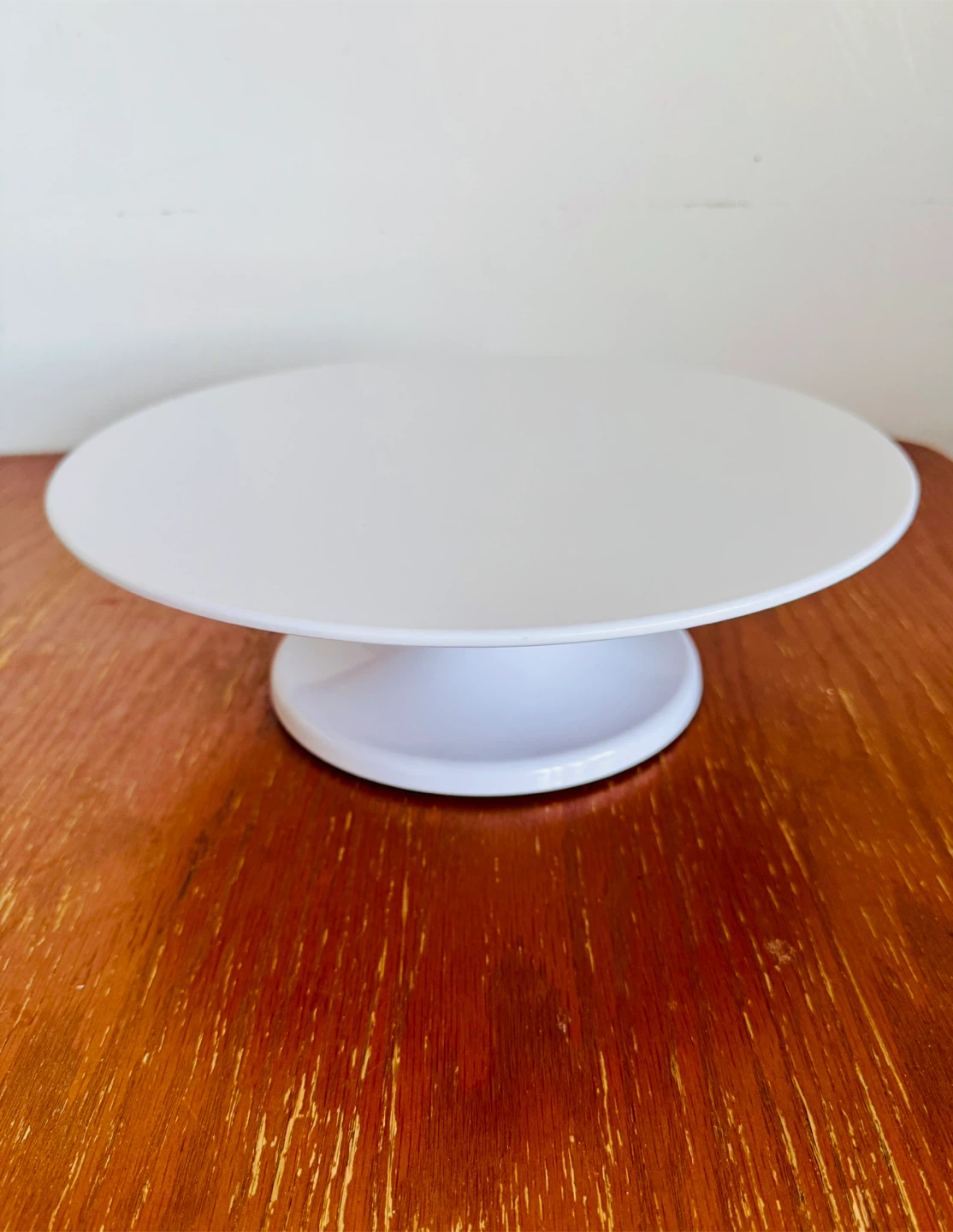 White Cake Stand Turntable