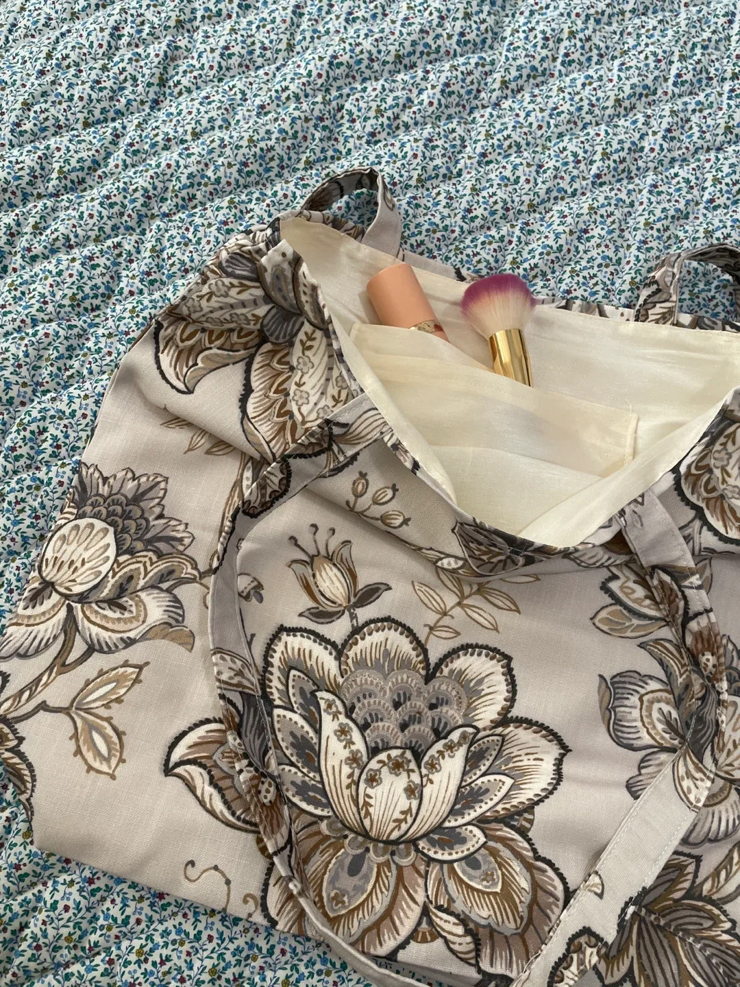 Floral Tote Bag image indicator(2)