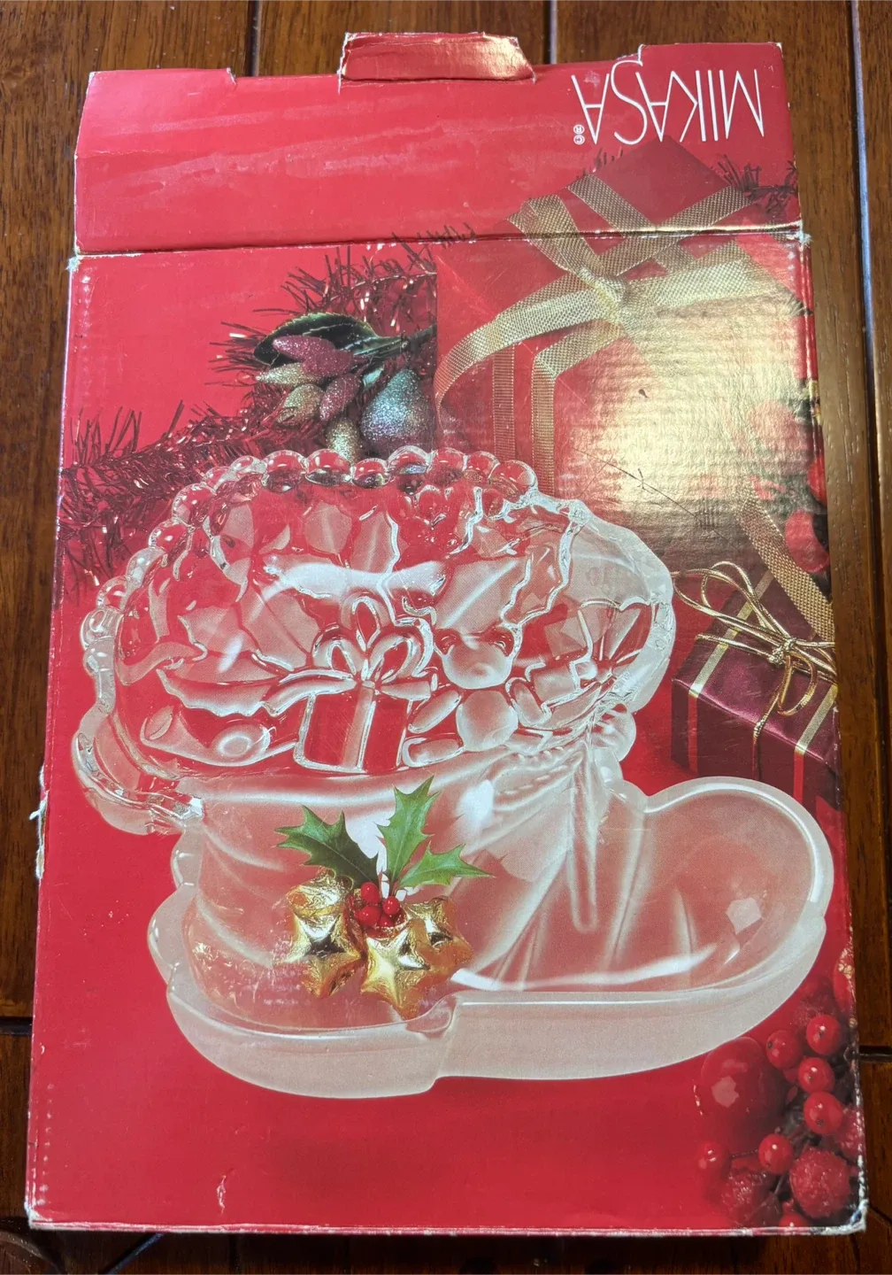 Mikasa Christmas Boot Candy Dish with Box image indicator(2)