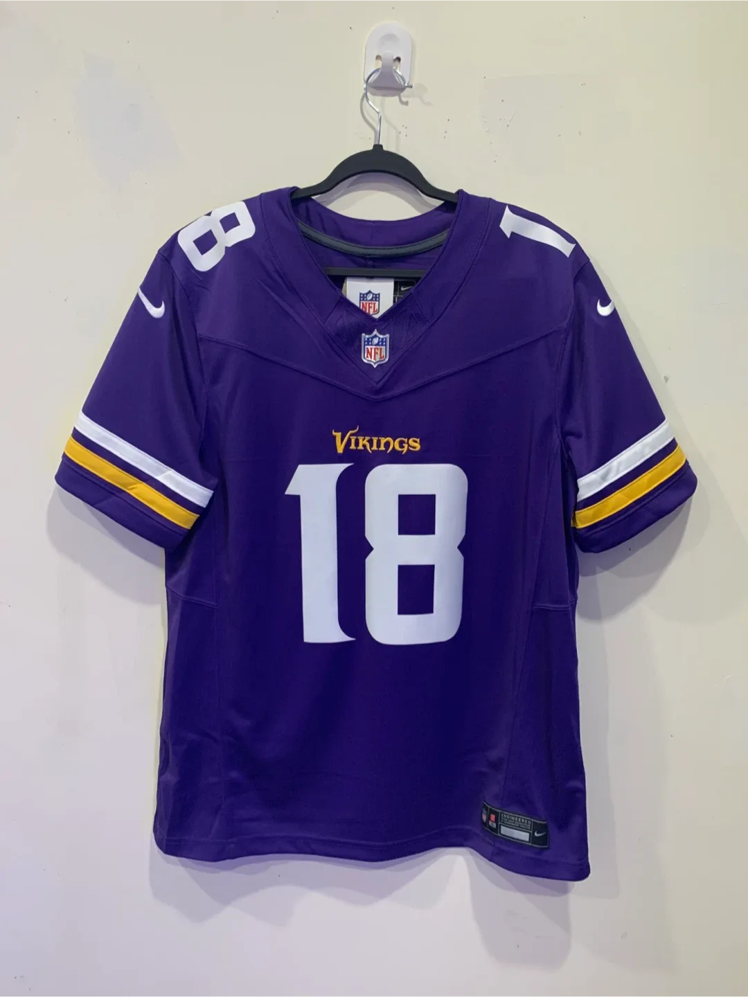 NEW UNWORN Nike Vikings #18 Jersey Justin Jefferson - Size L image indicator(5)