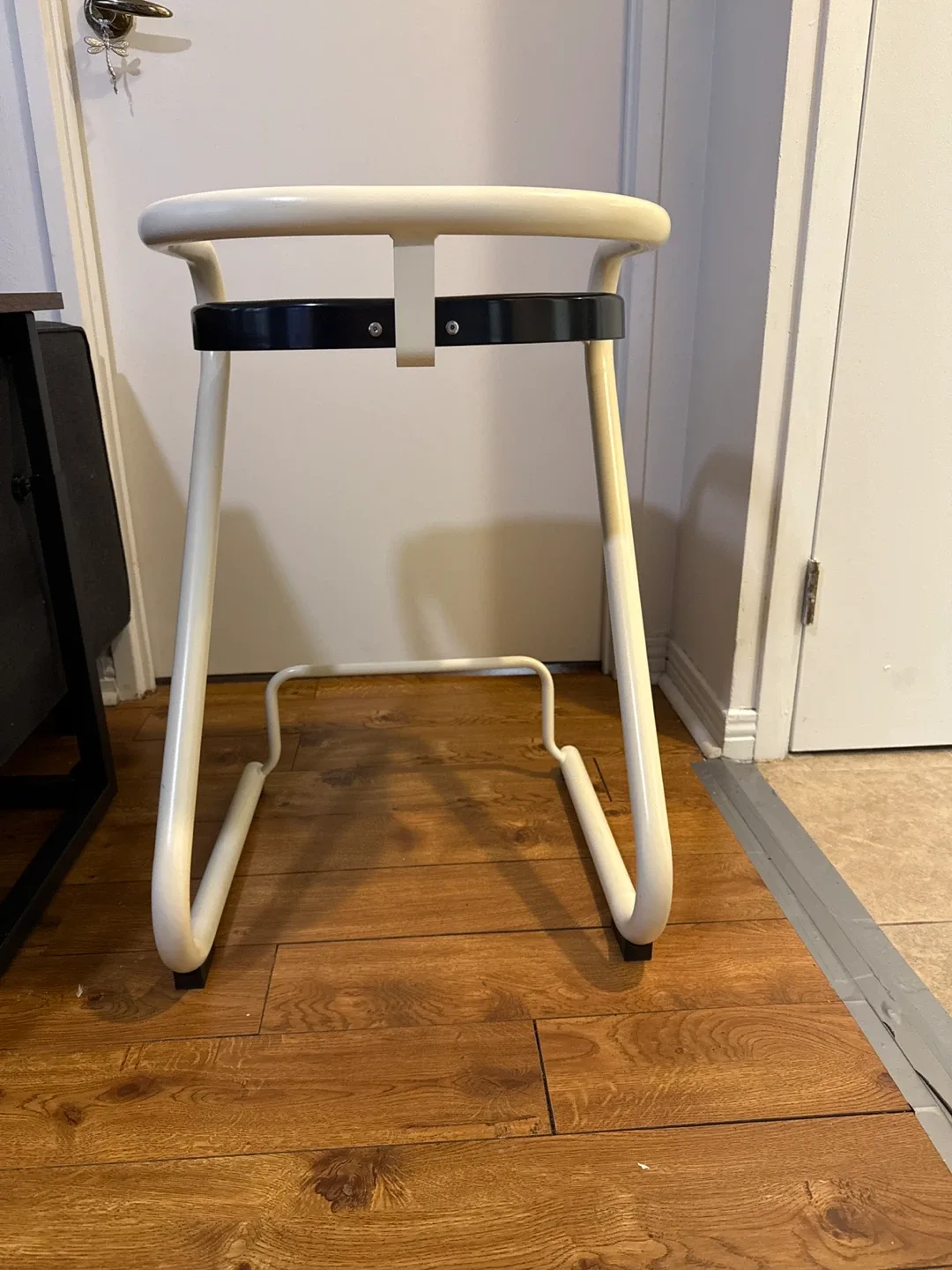 Vintage Tubular Steel Chair - Black & White image indicator(4)