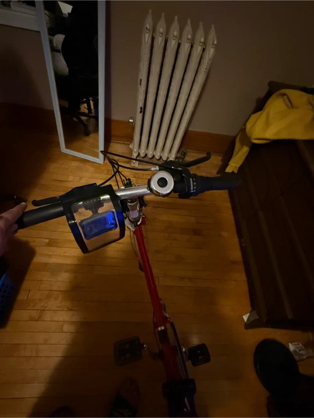 Avenir Folding Bike - Red image indicator(2)