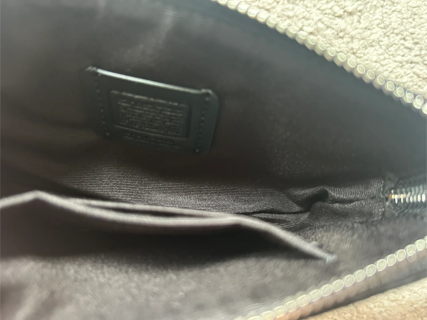 Coach peanuts snoopy corner zip Wristlet - photo 5