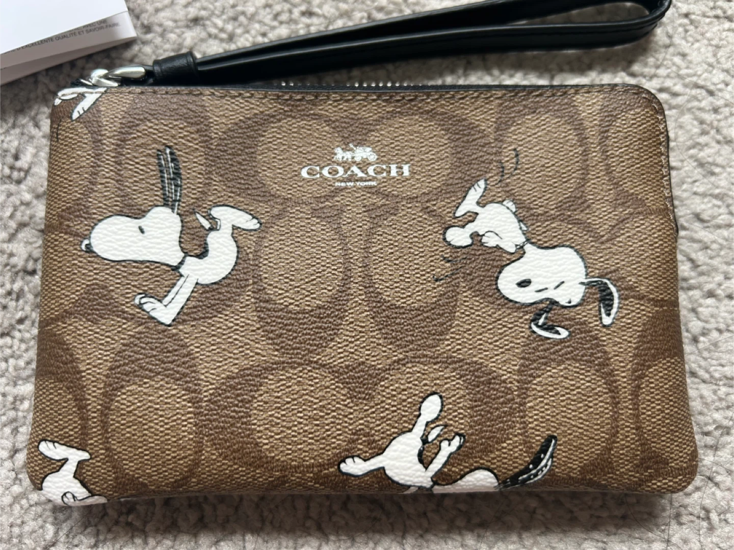 Coach peanuts snoopy corner zip Wristlet - photo 2