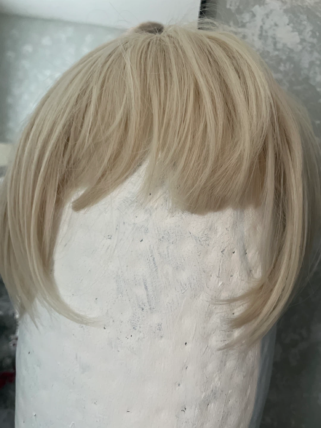 Paula Young  Blonde Bob wig