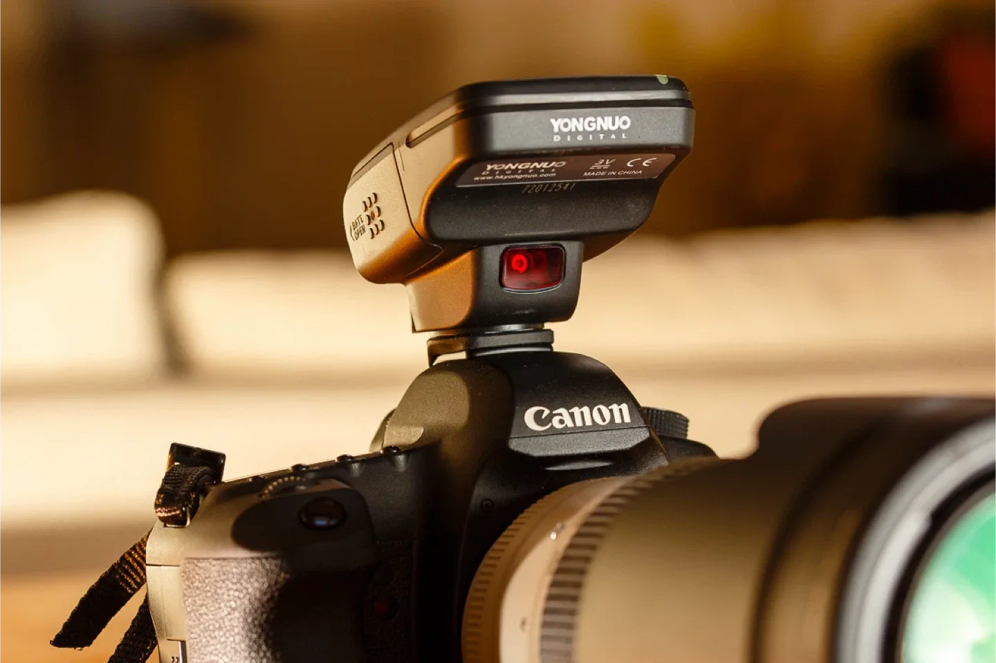 Yongnuo YN-E3-RT II Speedlite Transmitter image indicator(3)