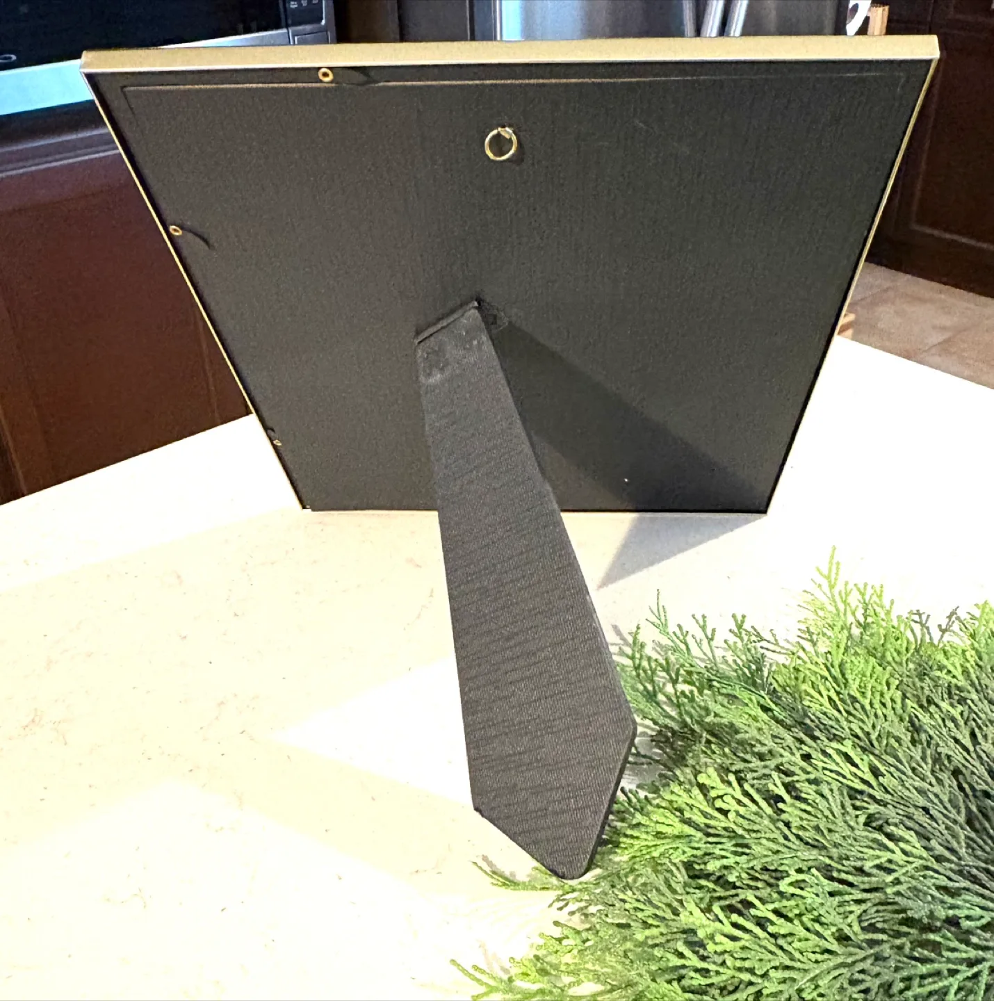 Gold & Silver Picture Frame with Stand image indicator(2)