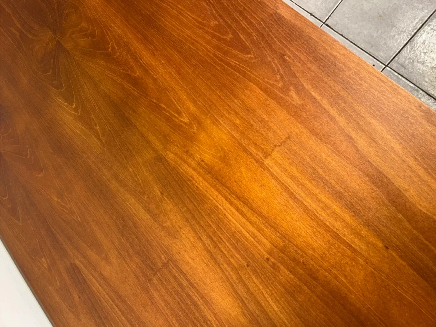 Walnut coffee table image indicator(5)