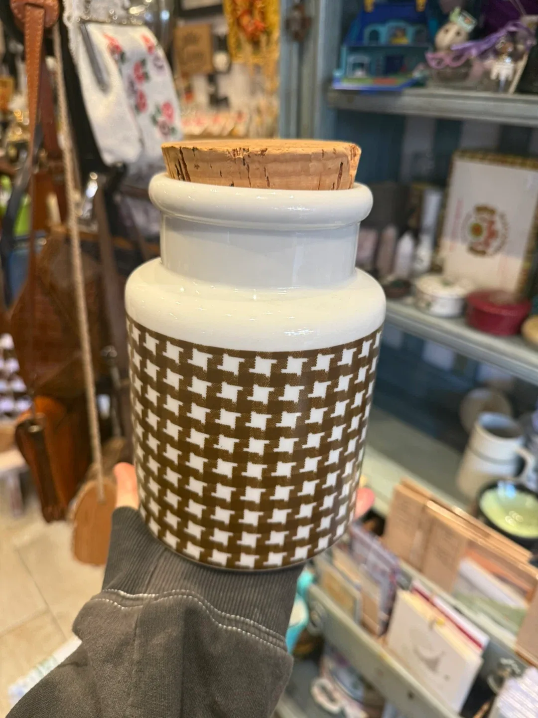 Japanese Patterned Jar with Cork Lid (large size)