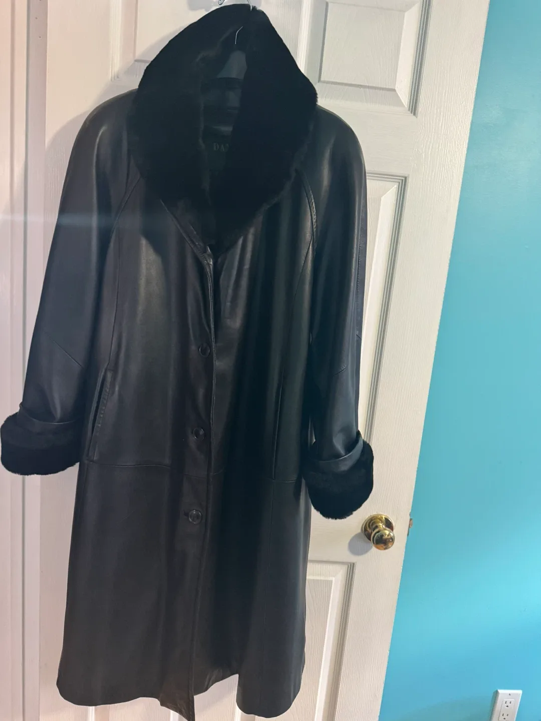 WOMENS DANIER LEATHER TRENCH COAT W. REMOVABLE FUR AND LINER