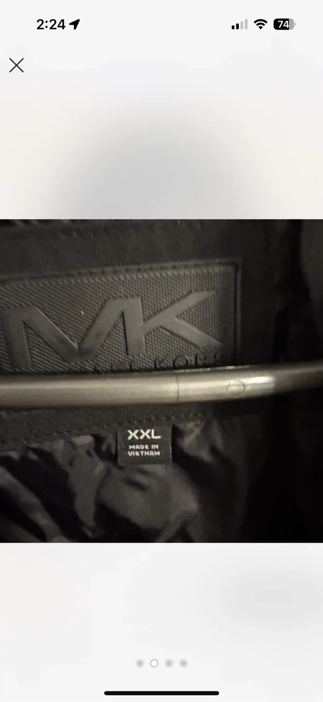 Michael Kors Black Puffer Jackets image indicator(2)