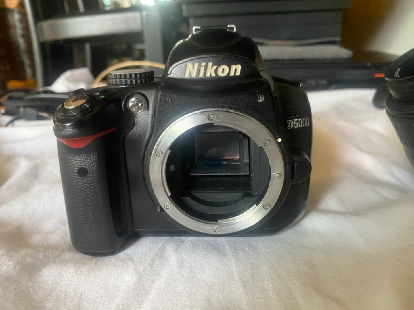 Nikon D5000 DSLR Camera