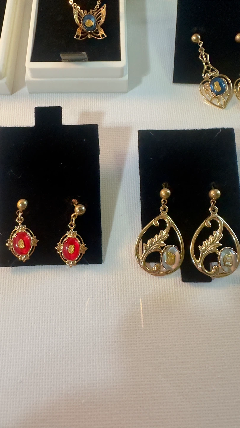 Vintage Astor 13 Earrings & 2 Necklaces LOT SALE - NEVER USED - photo 5