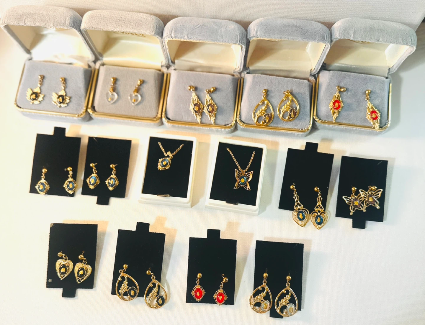 Vintage Astor 13 Earrings & 2 Necklaces LOT SALE - NEVER USED