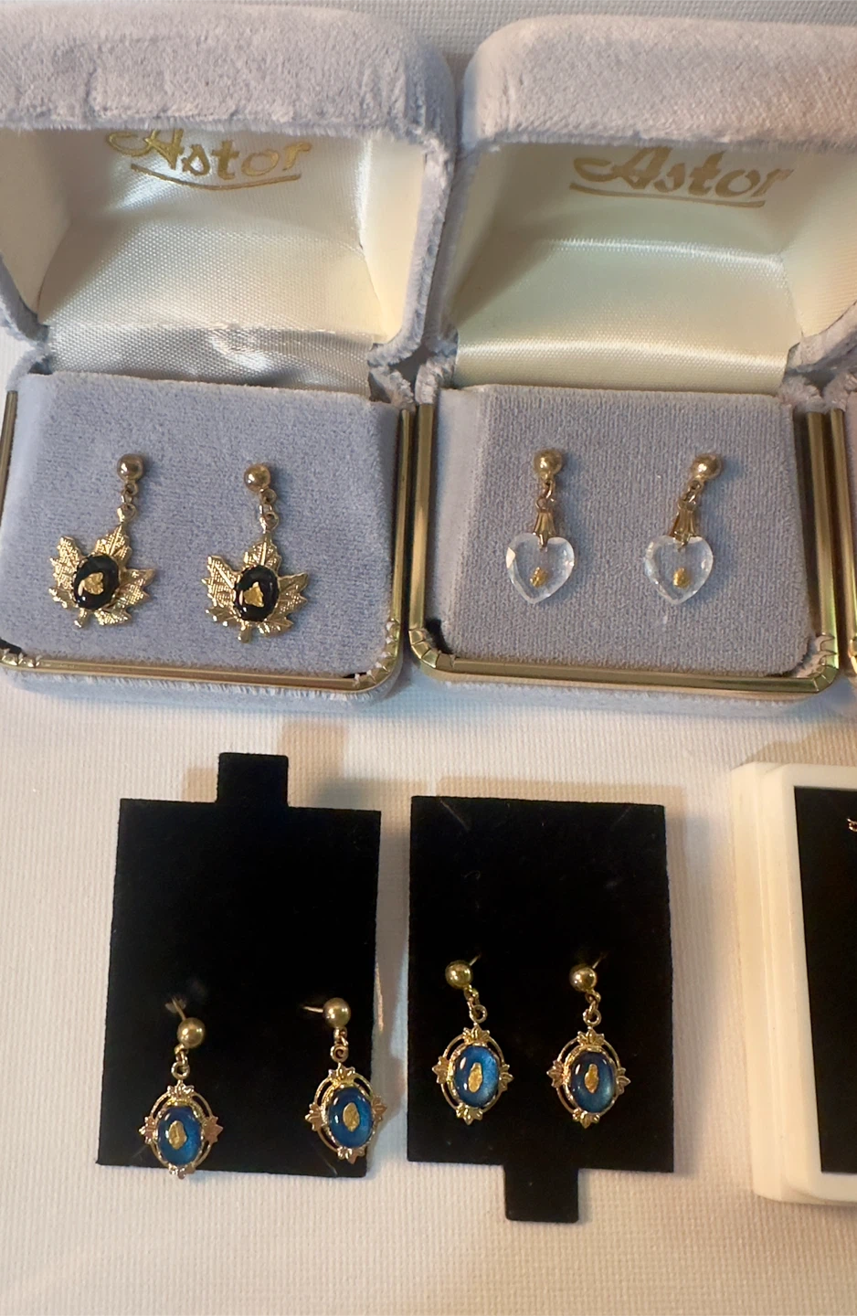 Vintage Astor 13 Earrings & 2 Necklaces LOT SALE - NEVER USED - photo 2