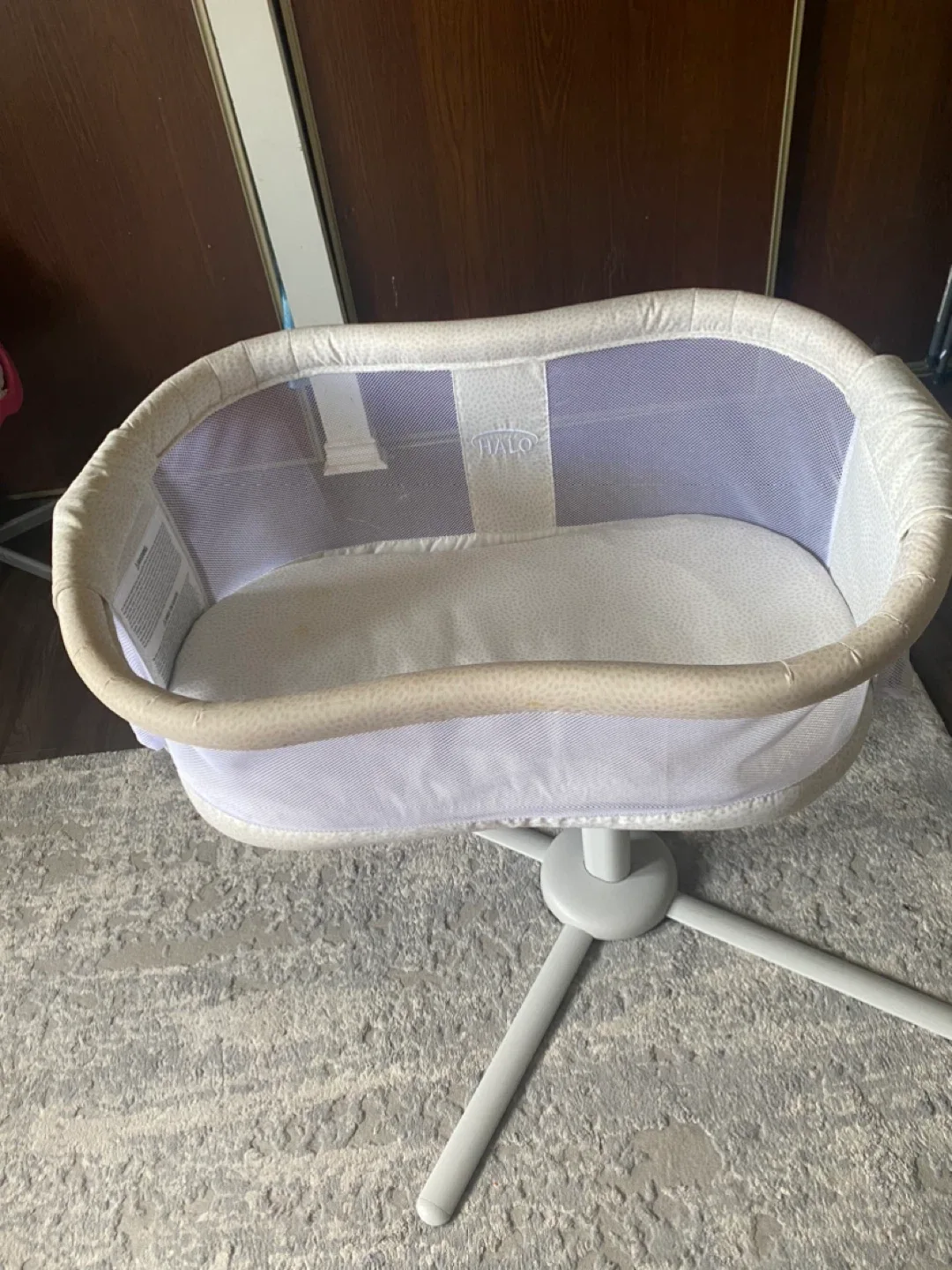 Halo BassiNest Swivel Sleeper