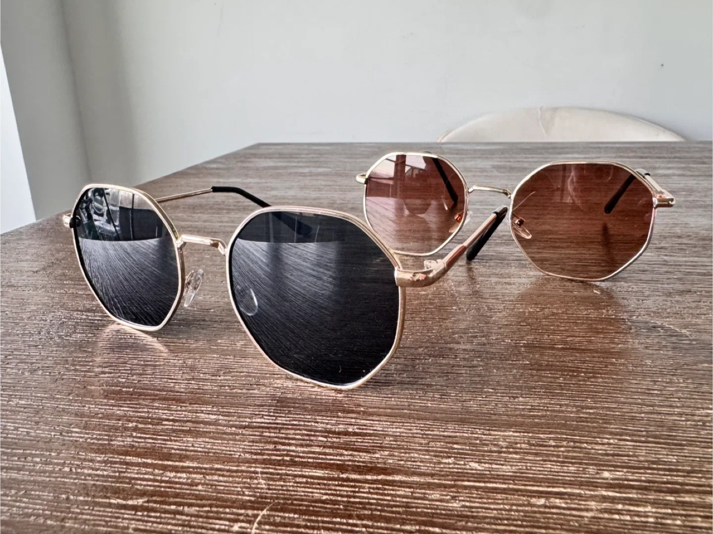 Two pairs of sunglasses image indicator(3)