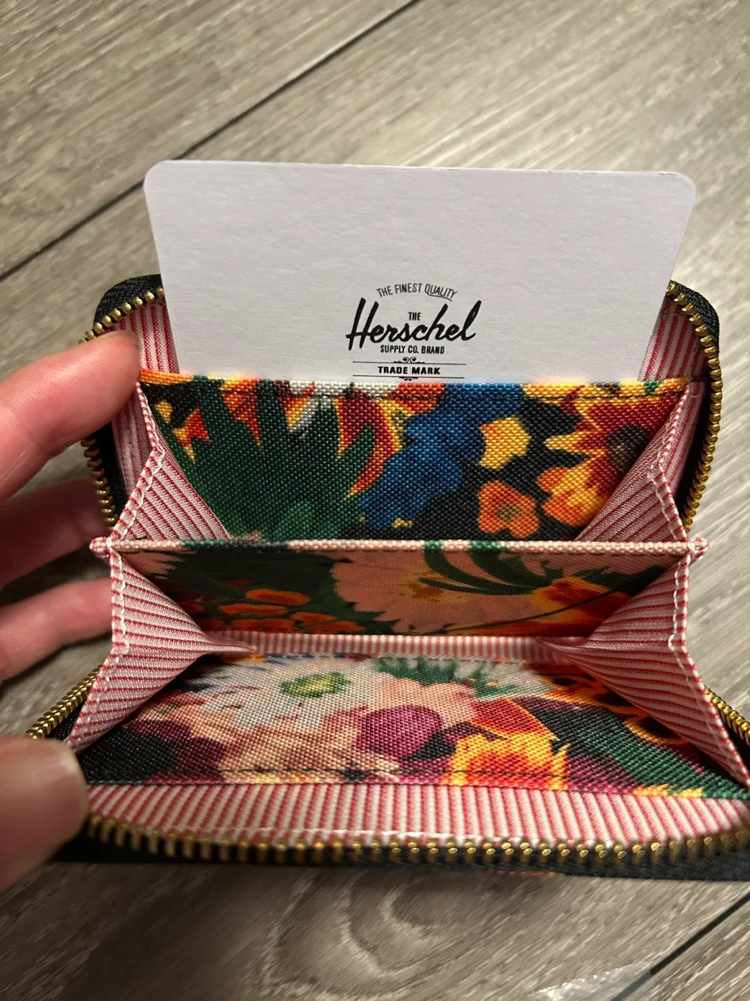 New Herschel Floral Print compact Wallet image indicator(3)