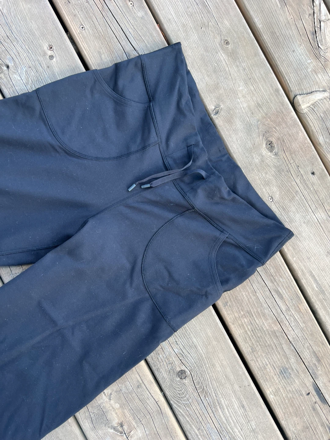 Lululemon Black Pants Size 8 - photo 2