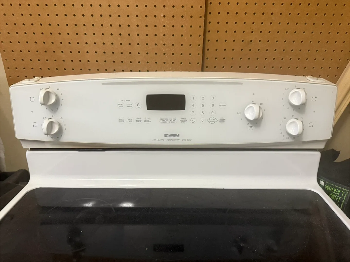 Kenmore Glass-Top Electric Stove – Untested (As-Is) image indicator(4)