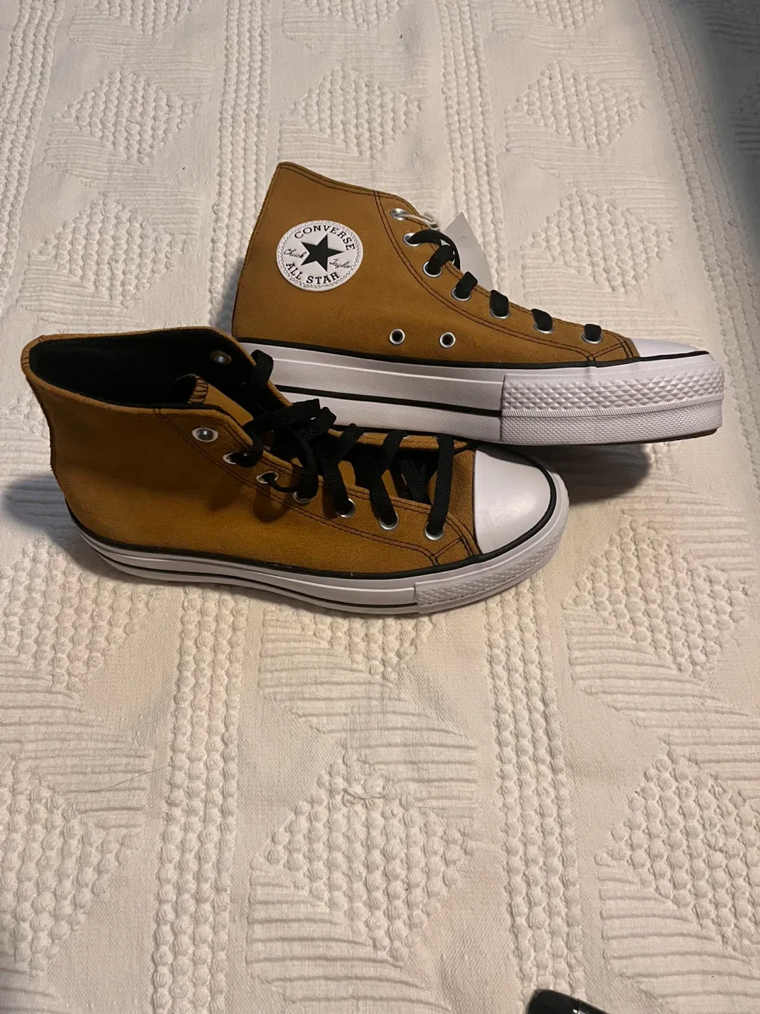Converse Chuck Taylor All Star Lined Lift Hi, size 8.5 image indicator(2)