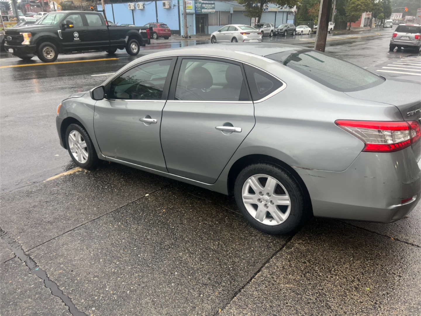 2013 Nissan Sentra Sedan - Silver - photo 4