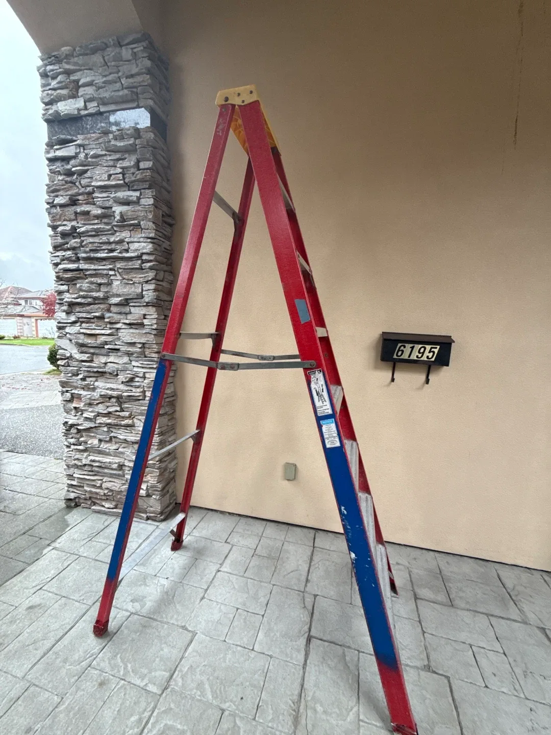 6 ft Step Ladder - Type III Duty Rating