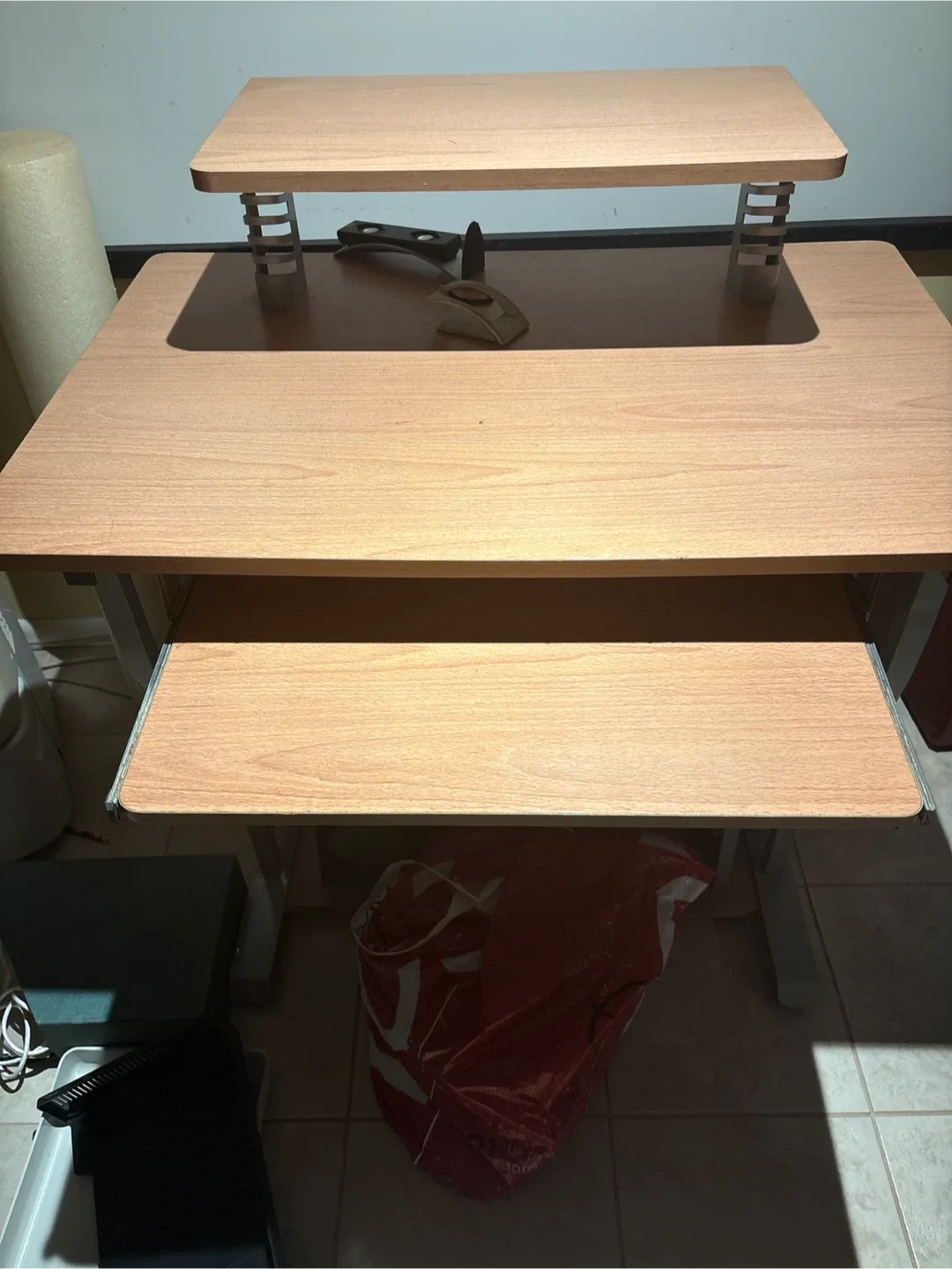 Wooden Standing Desk with Keyboard Tray image indicator(2)