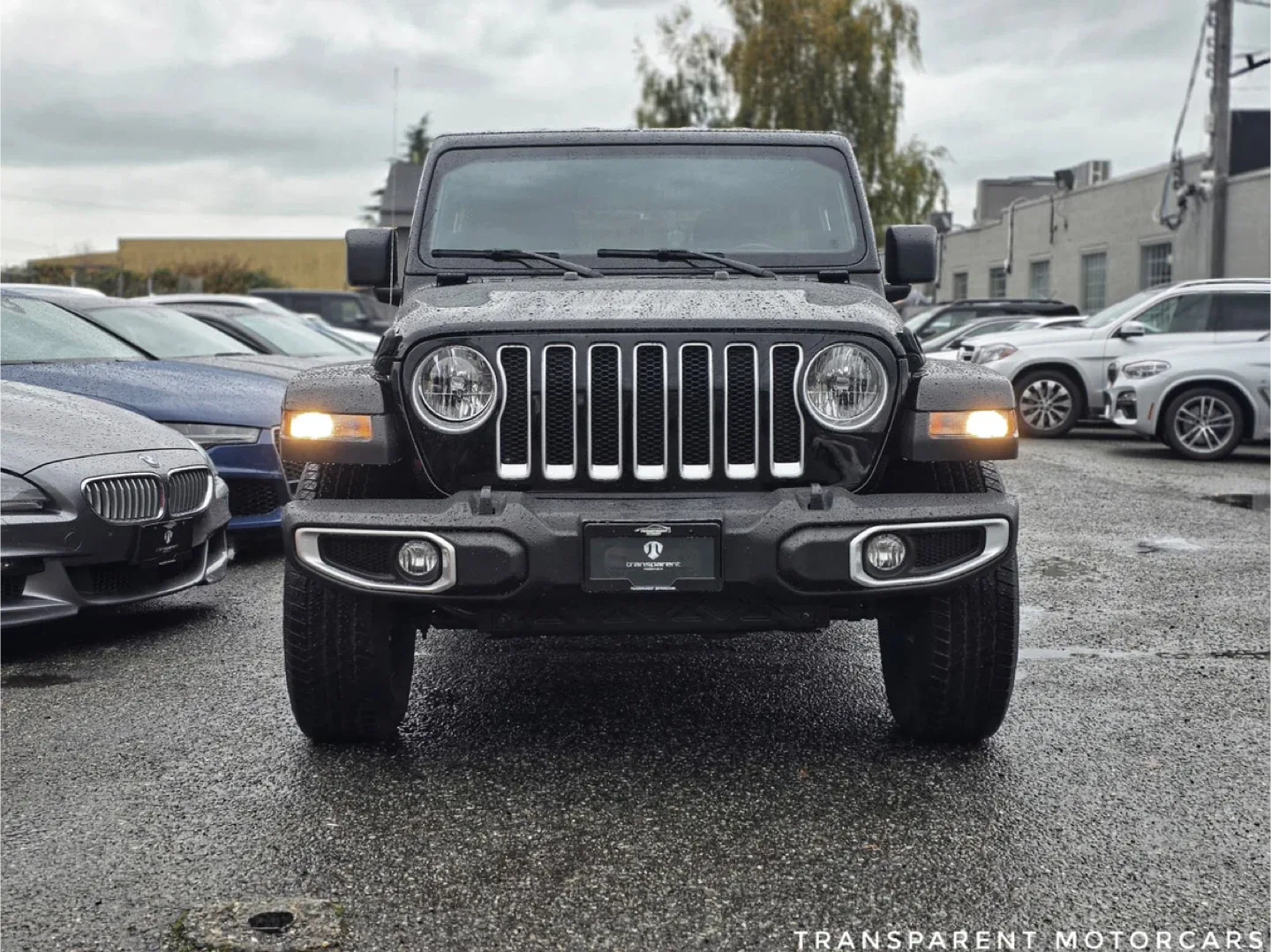 2021 Jeep Wrangler Unlimited Sahara 4x4 image indicator(2)