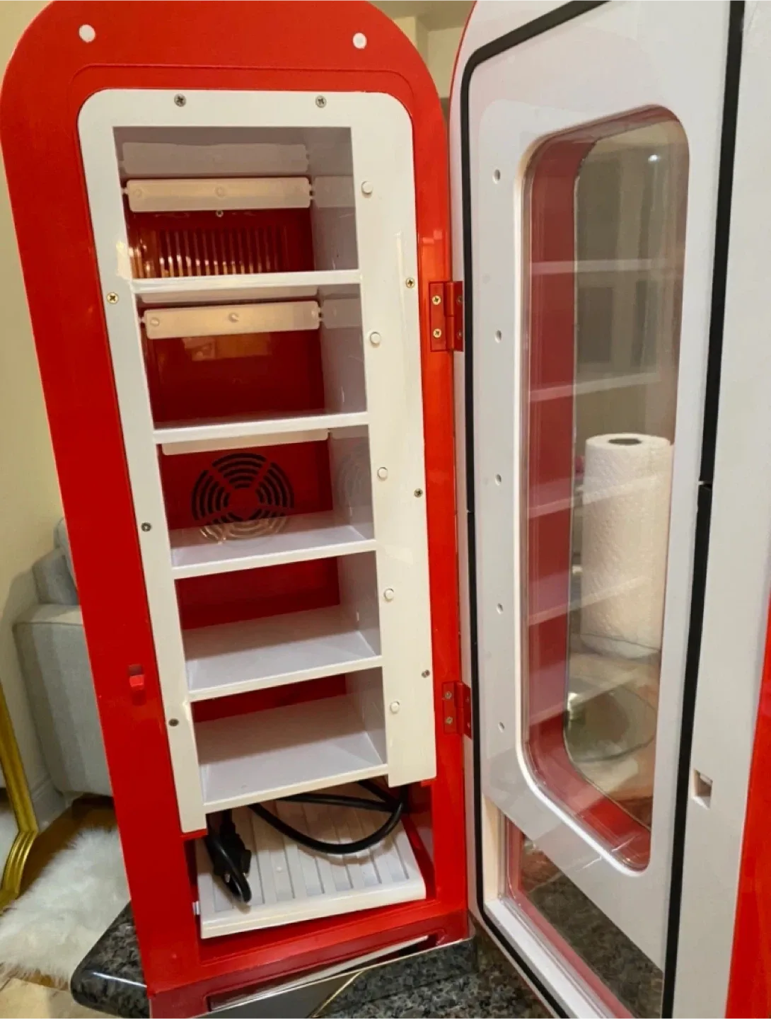 Coca-Cola Mini Fridge image indicator(2)