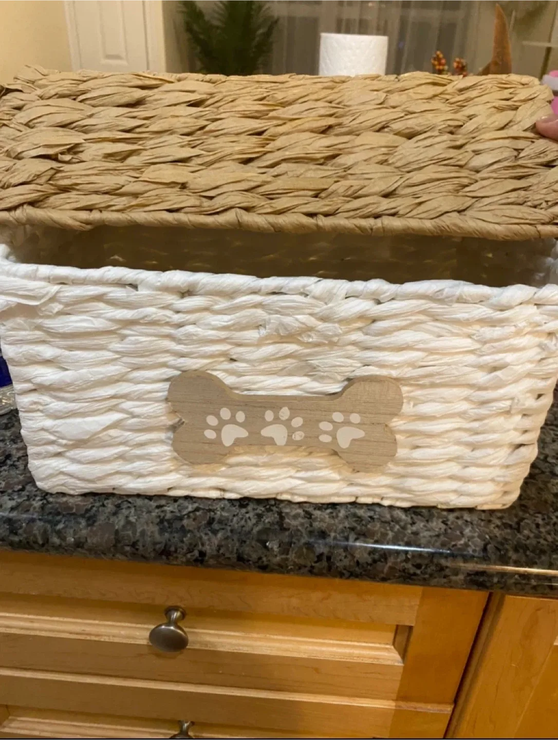 Wicker Dog Toy Basket with Lid image indicator(2)