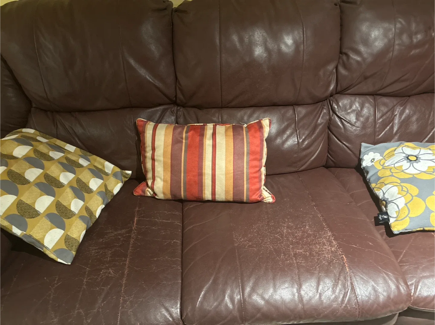 Assorted Decorative Pillows image indicator(2)