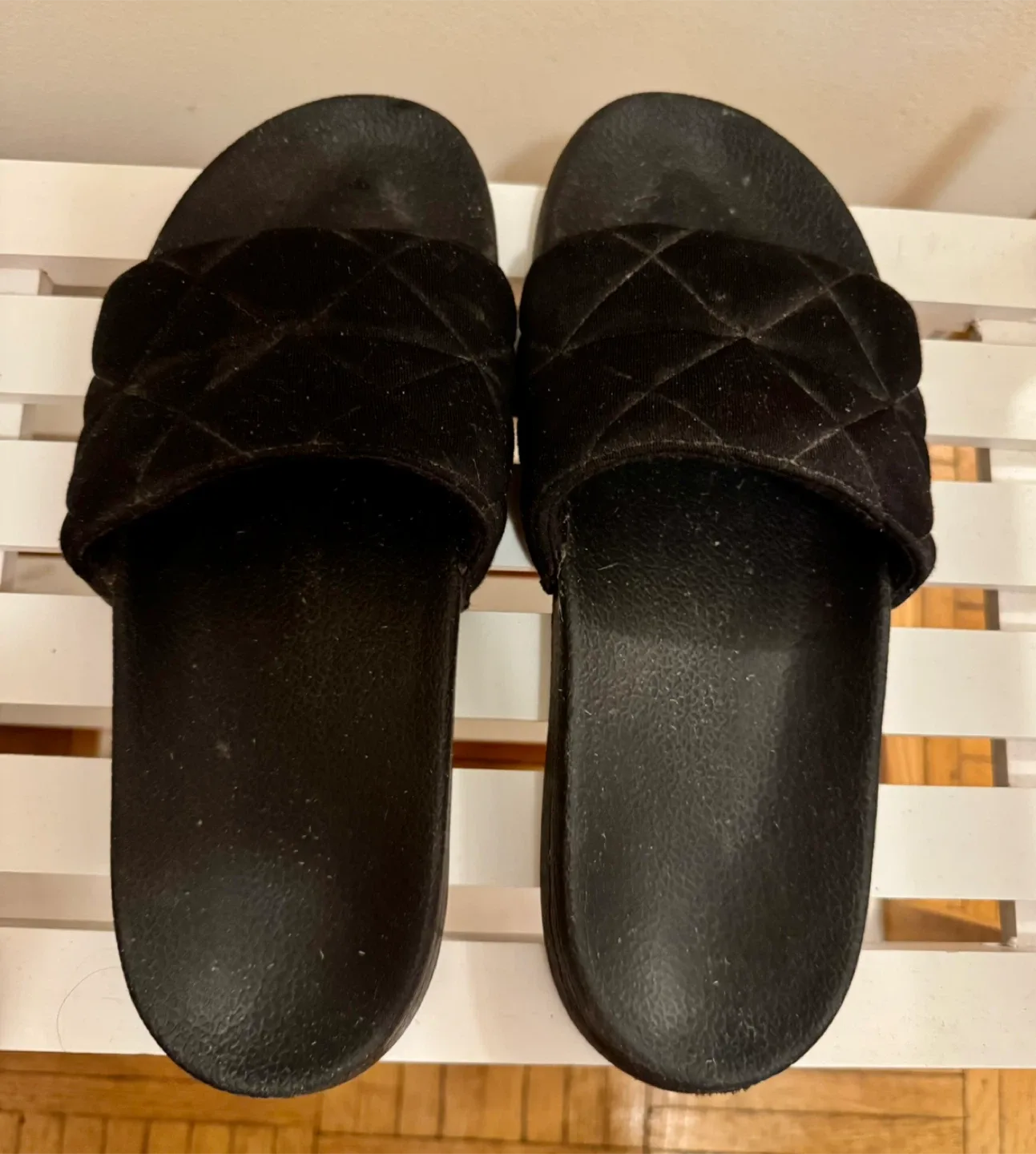 Slipper Size 38