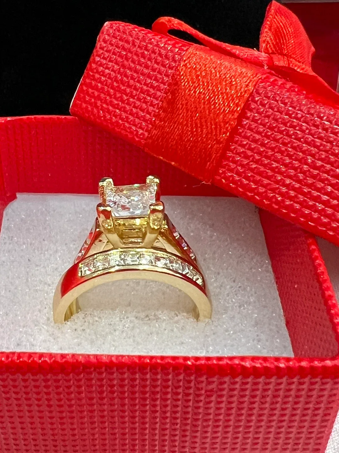 Gold-tone Ring Set image indicator(4)