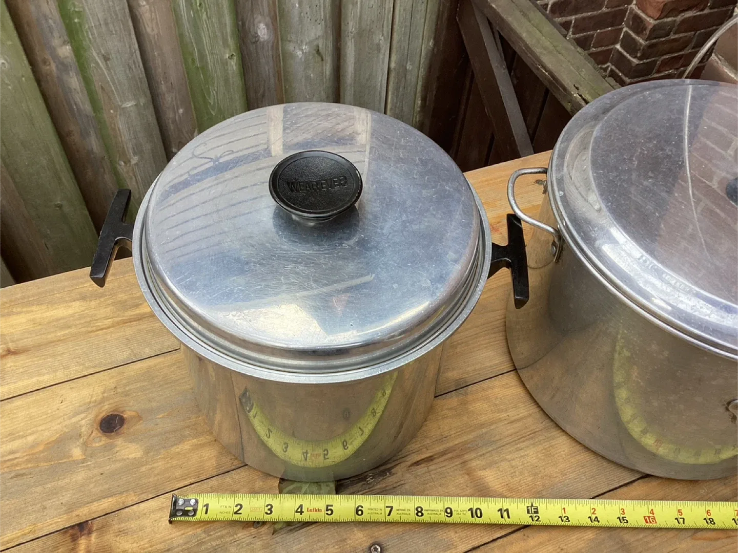 WearEver Stock Pot with Lid image indicator(2)