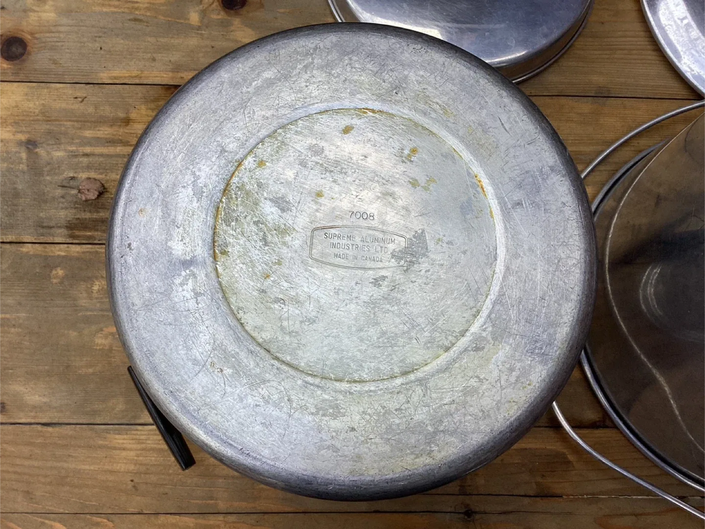 WearEver Stock Pot with Lid image indicator(9)