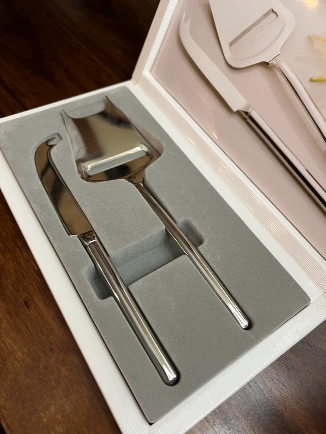 Mikasa Cheese Set image indicator(7)